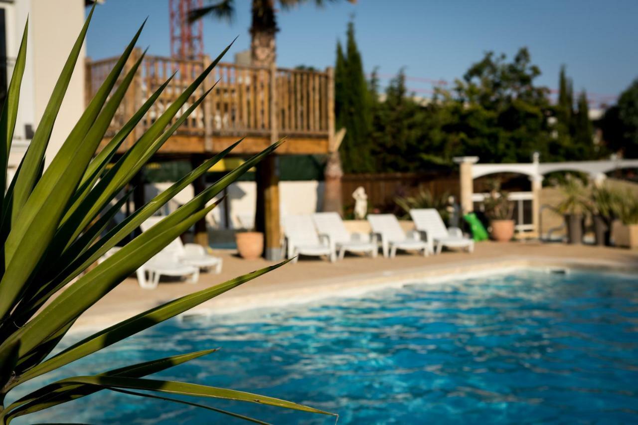 Camping Les Acacias Fréjus Esterno foto