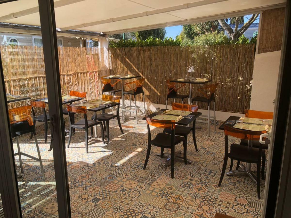 Camping Les Acacias Fréjus Esterno foto