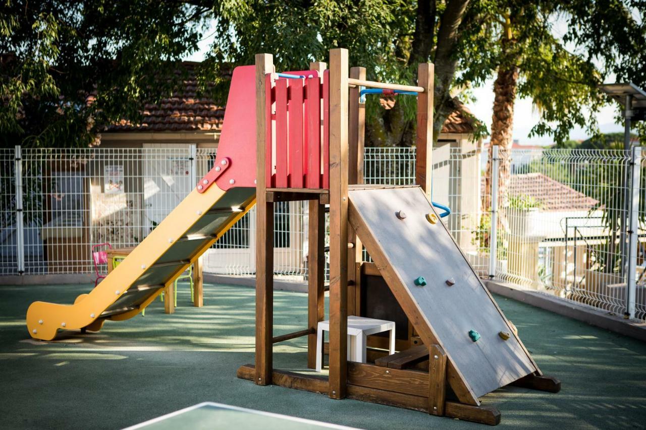 Camping Les Acacias Fréjus Esterno foto